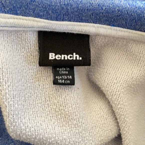 Bench jacket size M 🥰🥰 - Picture 5 of 5